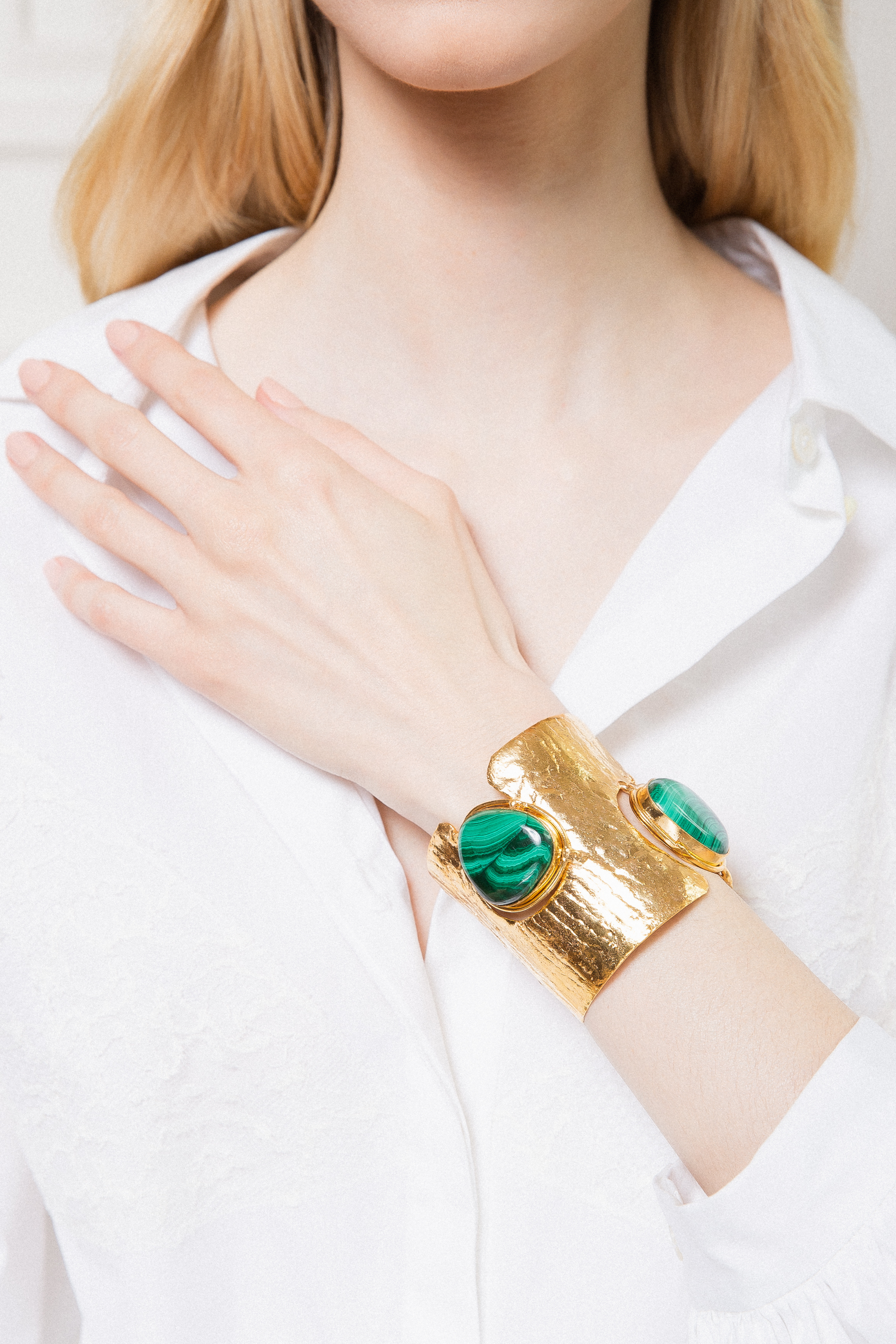 Ajourée II Malachite Cuff