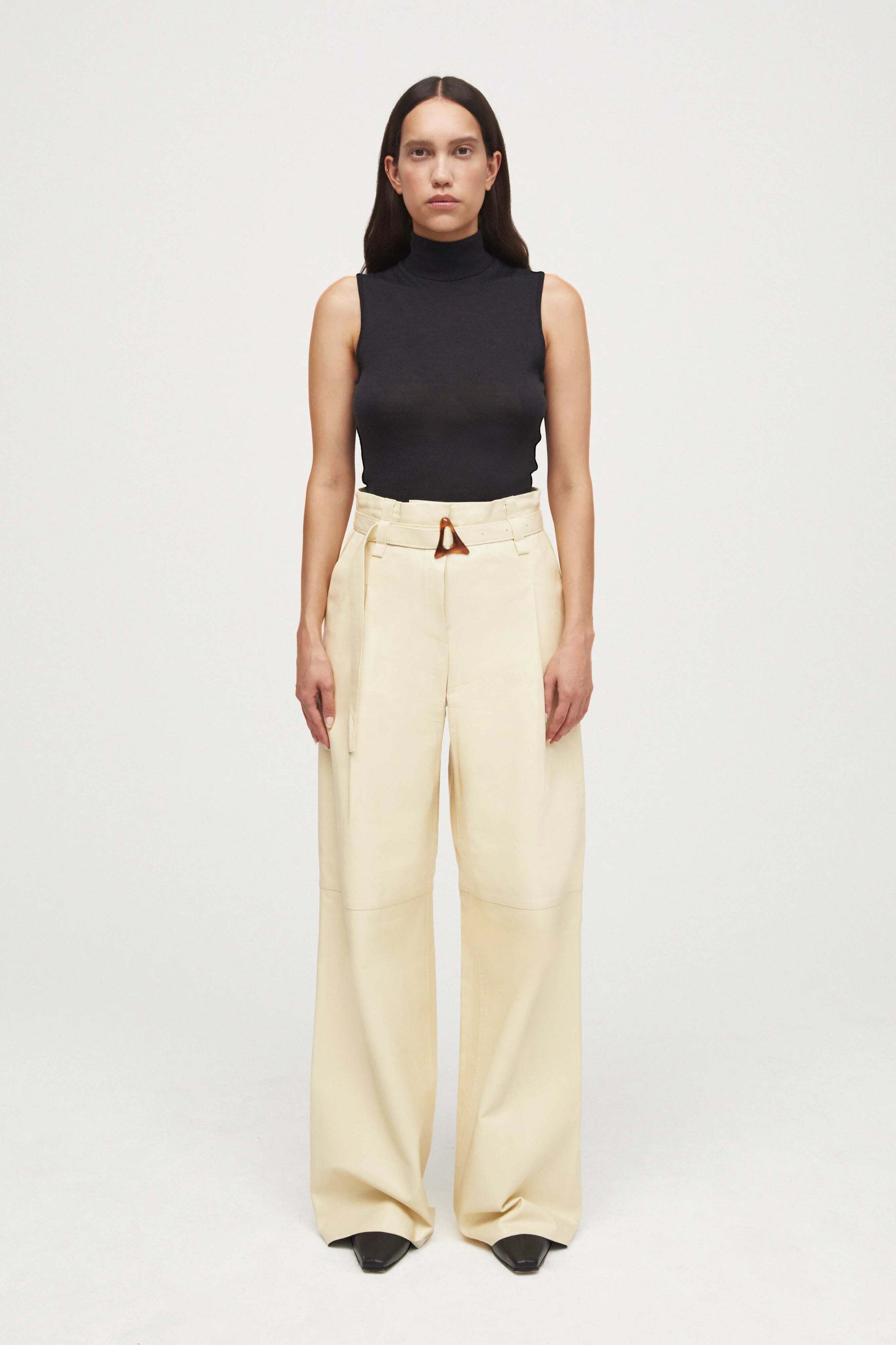 AERON Alondra Pleated Pants